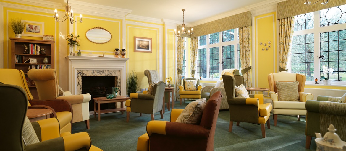 Burnham Lodge bight and airy lounge