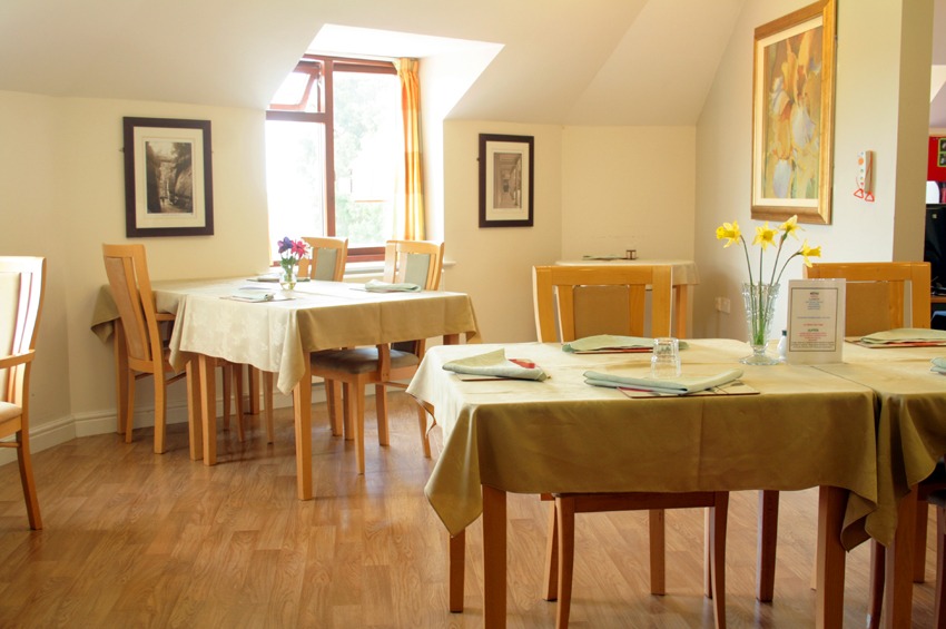 Hazeldene House dining area