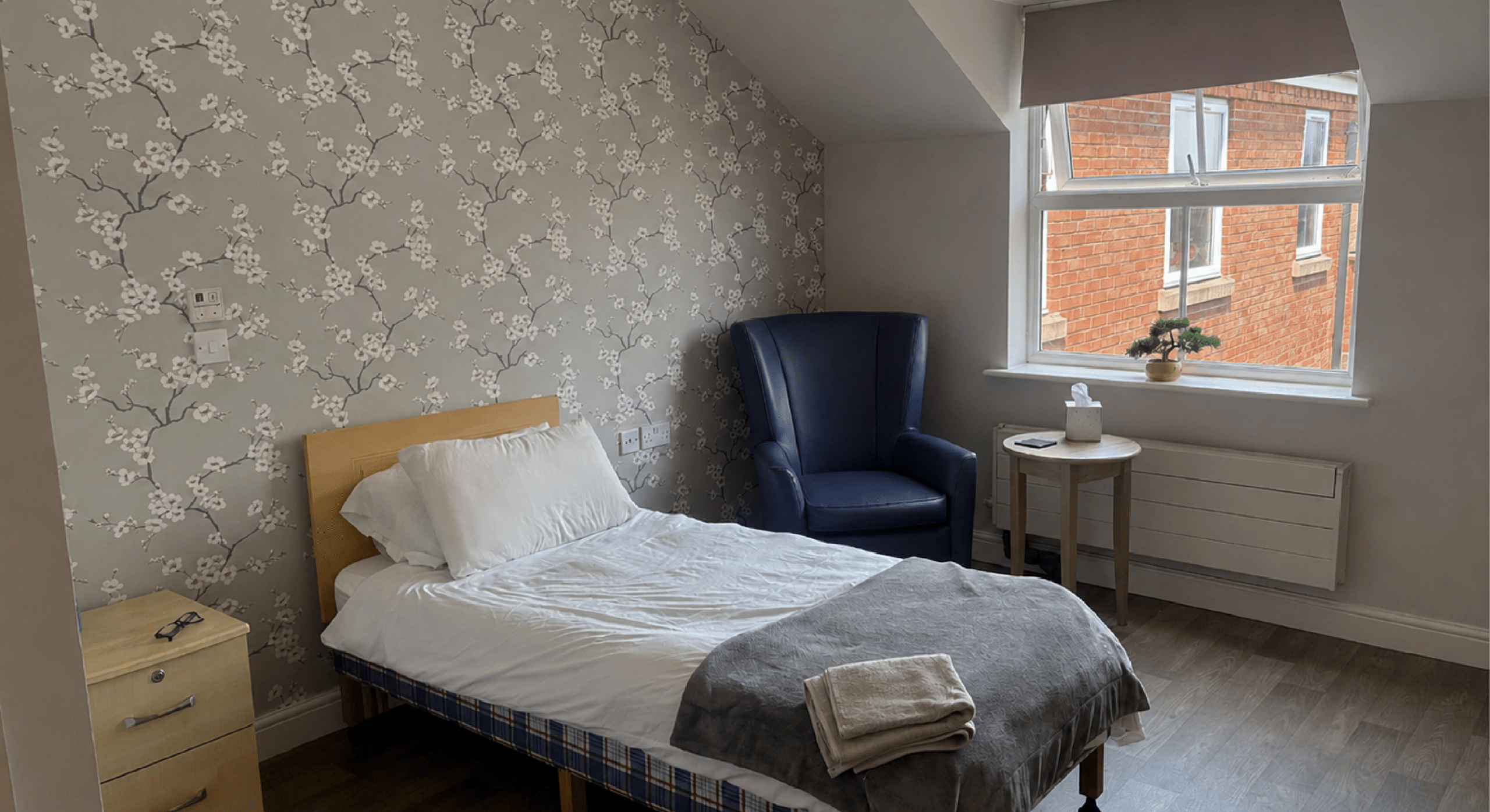 Single bedroom at Victoria Lodge Care Home in Dudley